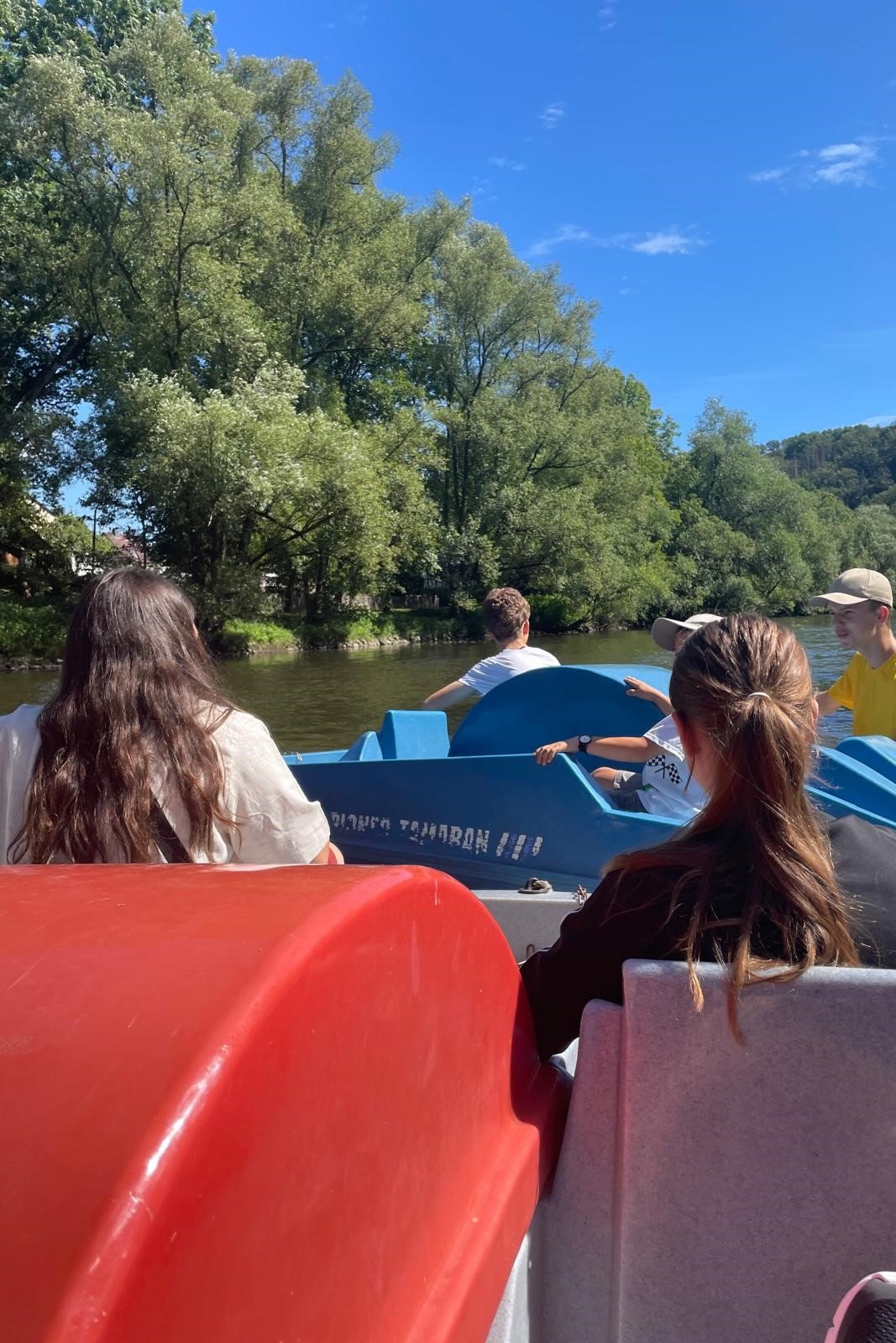 2024 Messdienersommerprogramm_Tretbootfahren2